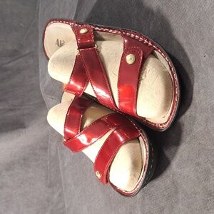 Alegria Venice Red Patent Leather Slip On Velcro Wedge Sandals VG EU 40 US 10